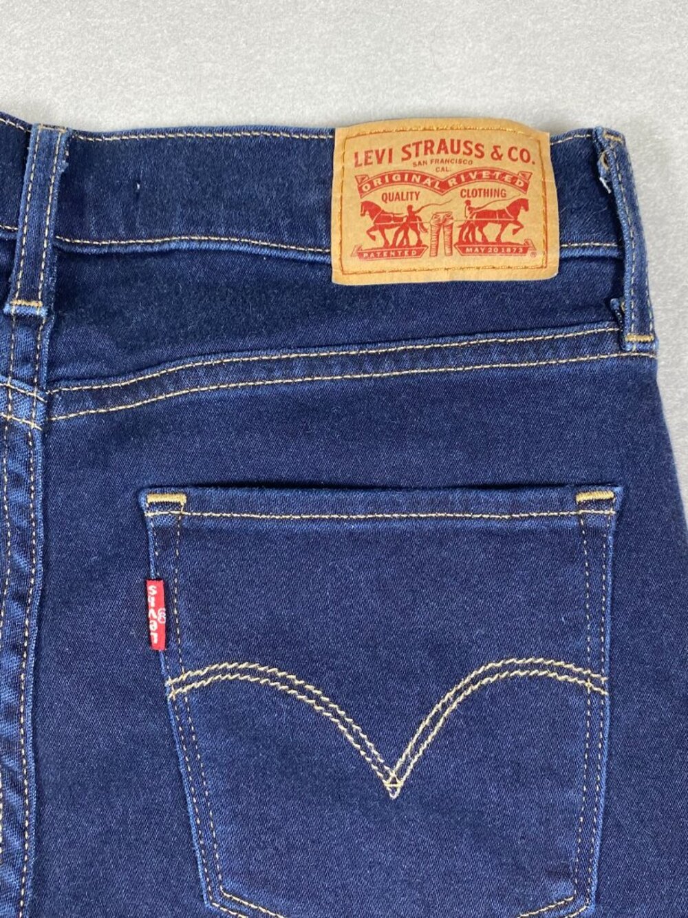 Levi's 720 High Rise Super Skinny Jeans Dark Wash 52797-0015 Womens Size 28x30 - Picture 5 of 15